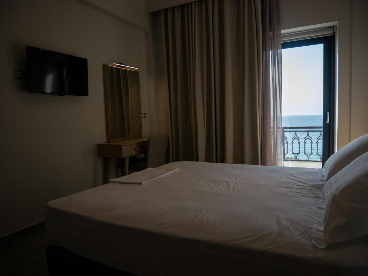 Elegant Beach Hotel Kyparissia Extérieur photo